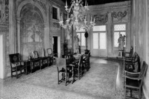 Interno-bn-Villa-Chiminelli-r